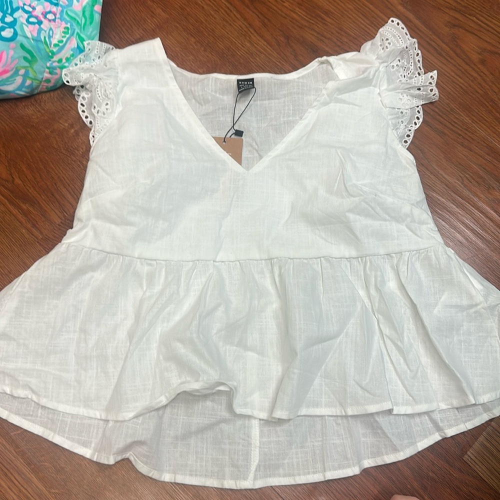 White lace cropped top